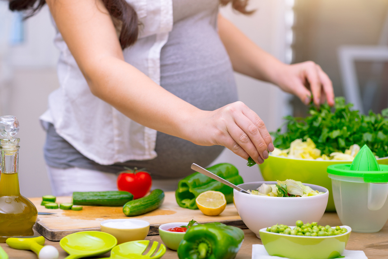 Ketahui Makanan Sehat Untuk Ibu Hamil Yang Baik Untuk Perkembangan Janin