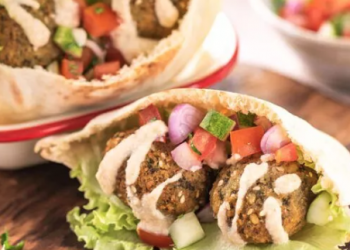 Falafel Sandwich - Cairo Food