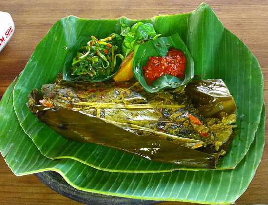 Resep Pepes Ikan Bumbu Iris khas Jawa Barat