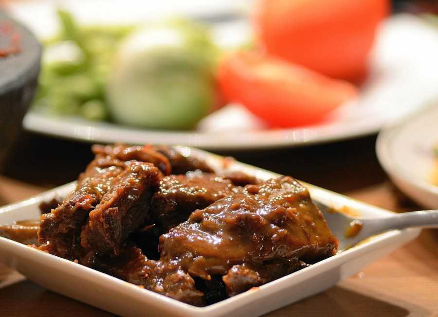 Resep Semur Daging Khas Betawi Lezat dan Gurih